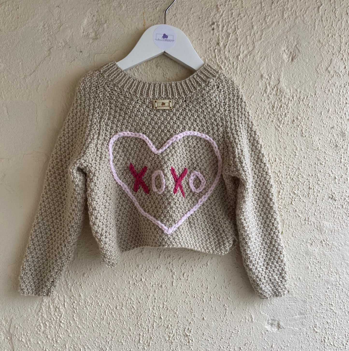 Handmade Beige Knitted Jumper for Toddlers – "XOXO" Heart Embroidery – Soft, Cozy Sweater for 1-2 Years