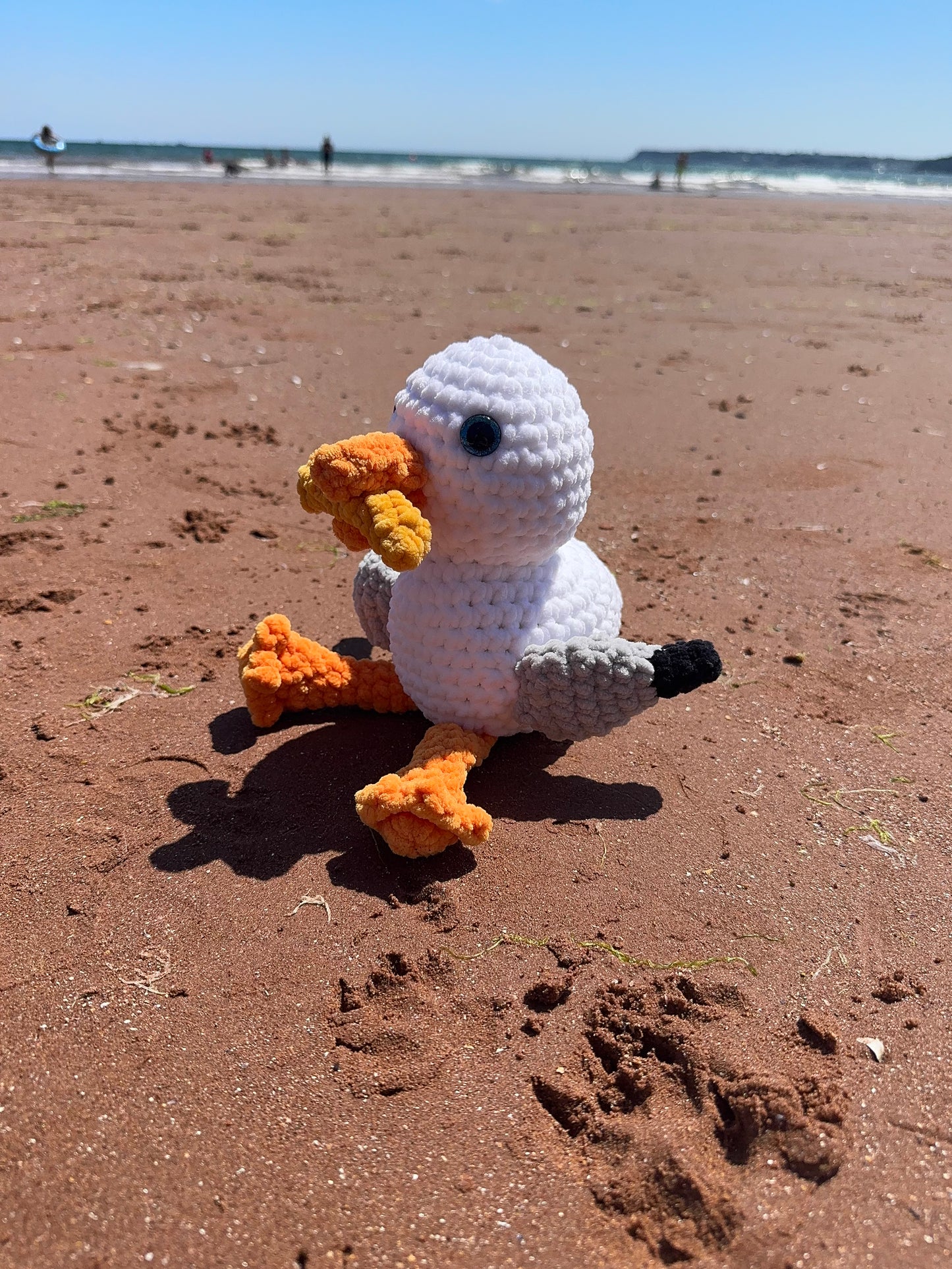 Cheeky Crochet Seagull Plush Toy with Chip – Handmade Amigurumi Bird for Coastal Gifts & Nursery Decor