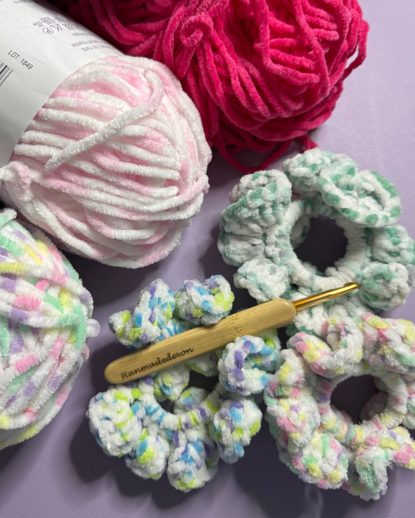Crochet Lessons with Han – 1-to-1 & Small Group Classes – Learn Crochet from a Handmade Expert – Beginner to Advanced