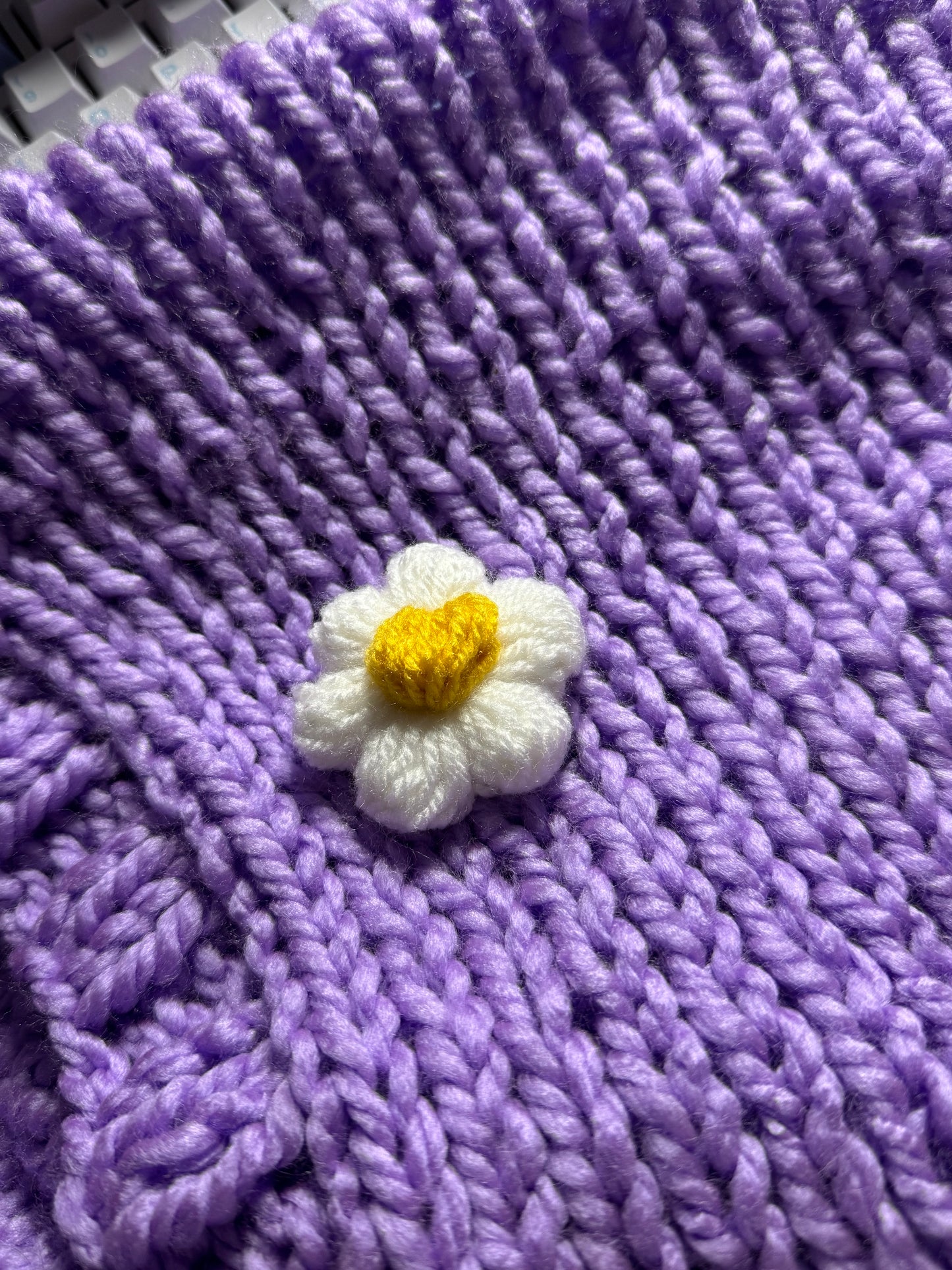 Hand-Knitted Chunky Cardigan with Daisy Embellishments – Custom-Made in Any Size & Color