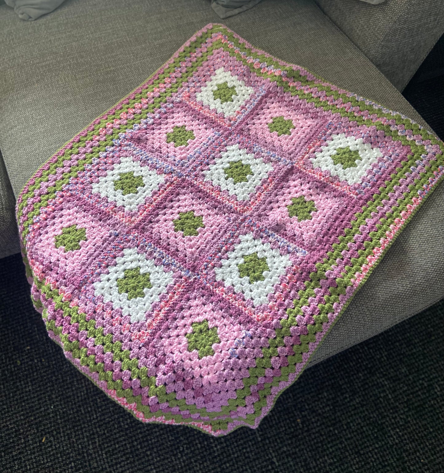 Handmade Crochet Baby Blanket - Soft and Cozy