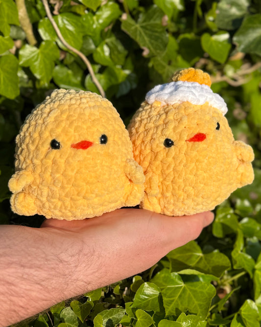 Soft Handmade Chick Plush – Chenille Yarn Chick with Optional Egg Hat
